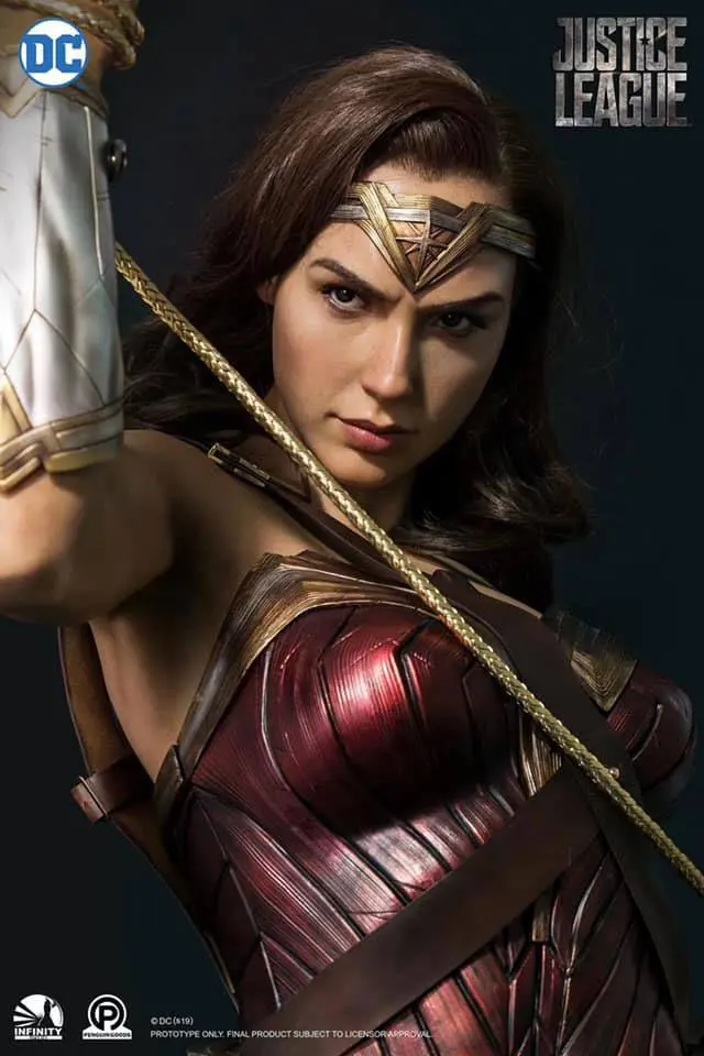 Justice League Life-Size Bust Wonder Woman 73 cm product photo