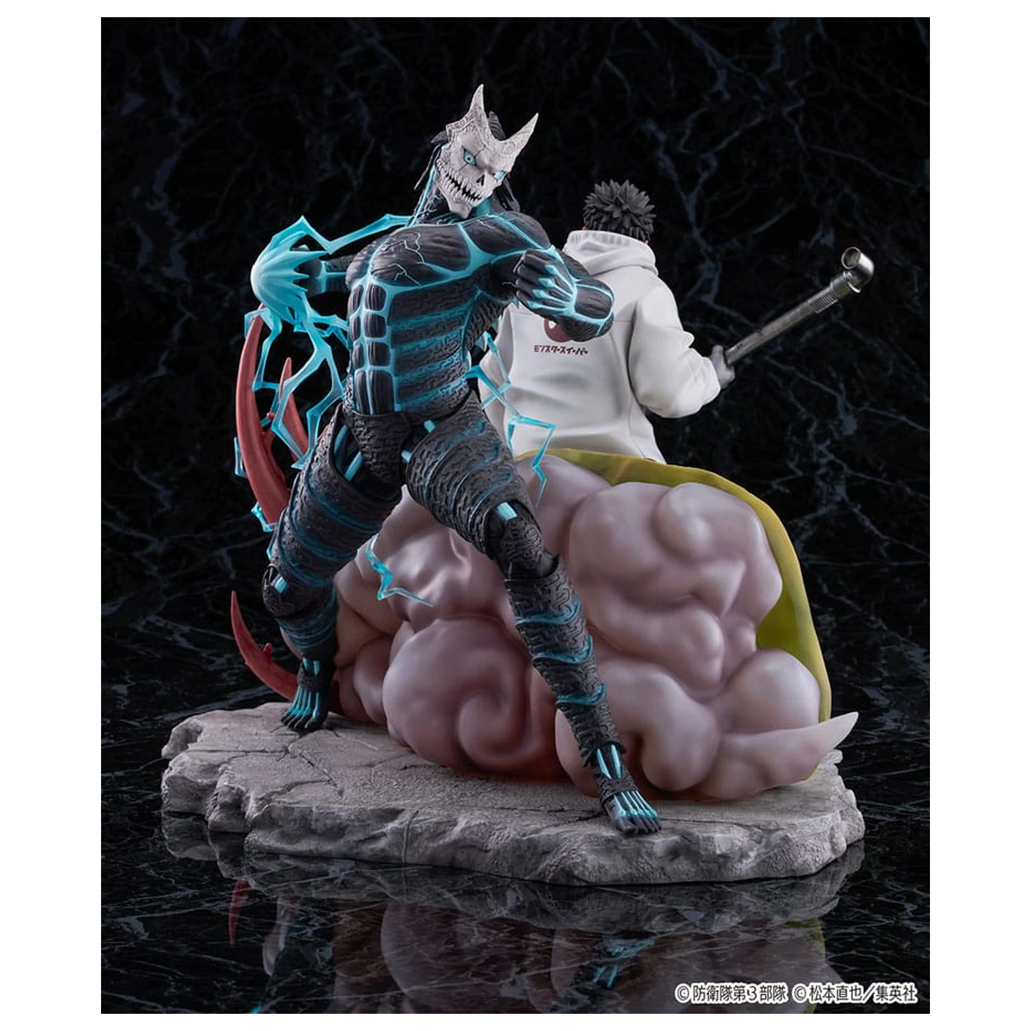 Kaiju No.8 SHIBUYA SCRAMBLE FIGURE PVC Statue 1/7 Kaiju No.8 & Kafka Hibino 29 cm    product photo