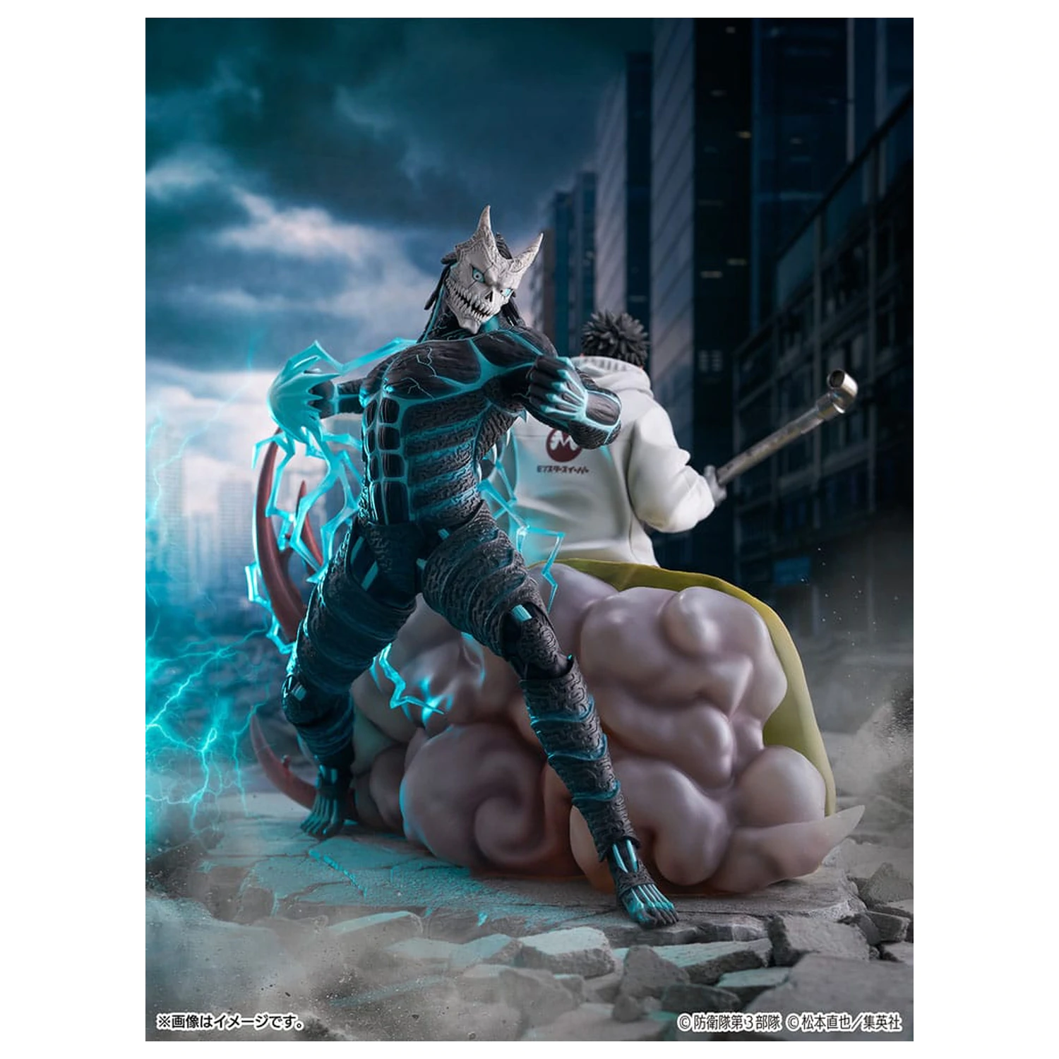 Kaiju No.8 SHIBUYA SCRAMBLE FIGURE PVC Statue 1/7 Kaiju No.8 & Kafka Hibino 29 cm    product photo