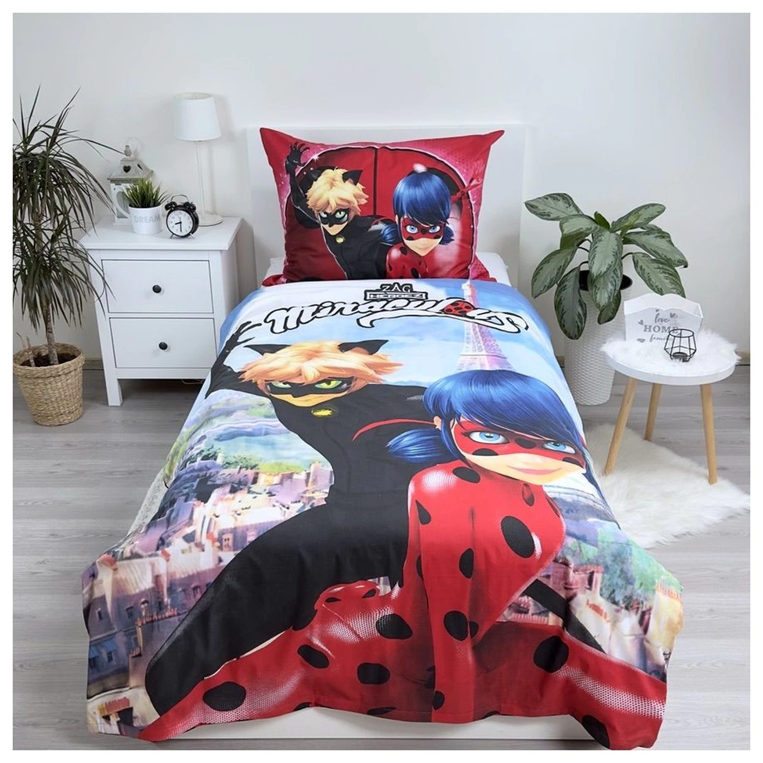 Miraculous: Tales of Ladybug & Cat Noir Paris Duvet Cover product photo