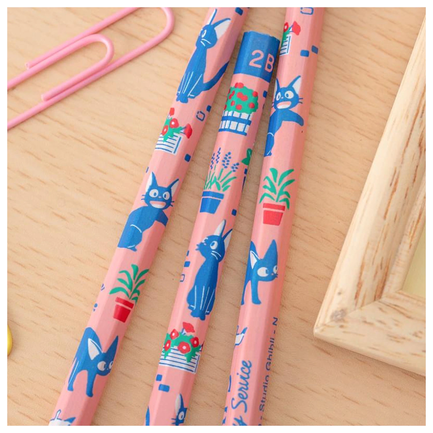 Kiki's Delivery Service Koriko Stroll 12 2B Pencils set product photo