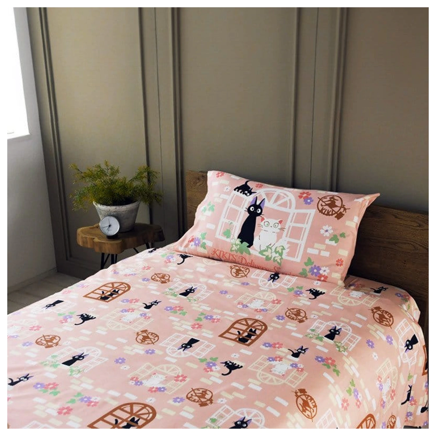 Kiki's Delivery Service Natsu Duvet Set Sweet Pink Jiji product photo