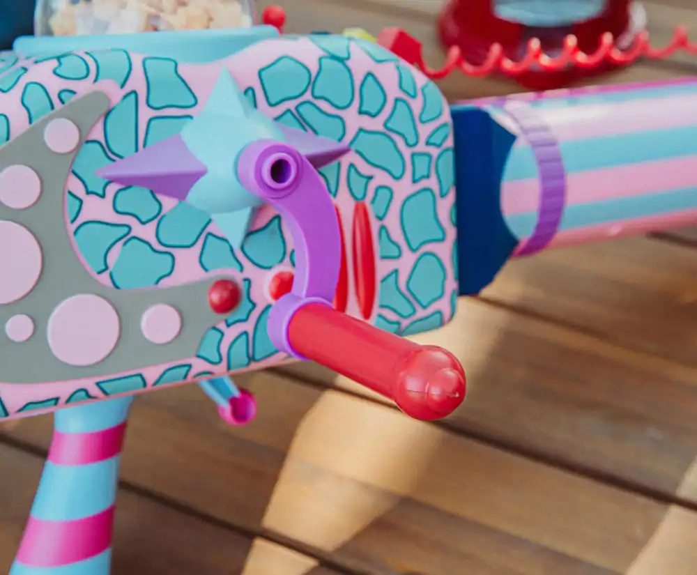 Killer Klowns from Outer Space Electronic Prop Replica 1/1 Popcorn Bazooka 61 cm product photo