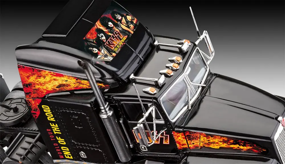 Kiss Model Kit 1/32 Tour Truck 55 cm product photo