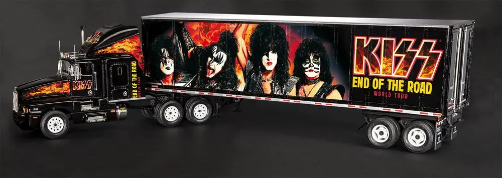 Kiss Model Kit 1/32 Tour Truck 55 cm product photo