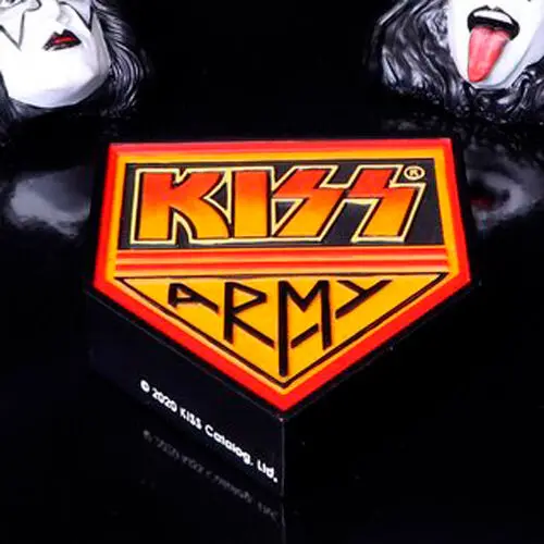 Kiss bottle opener maget product photo