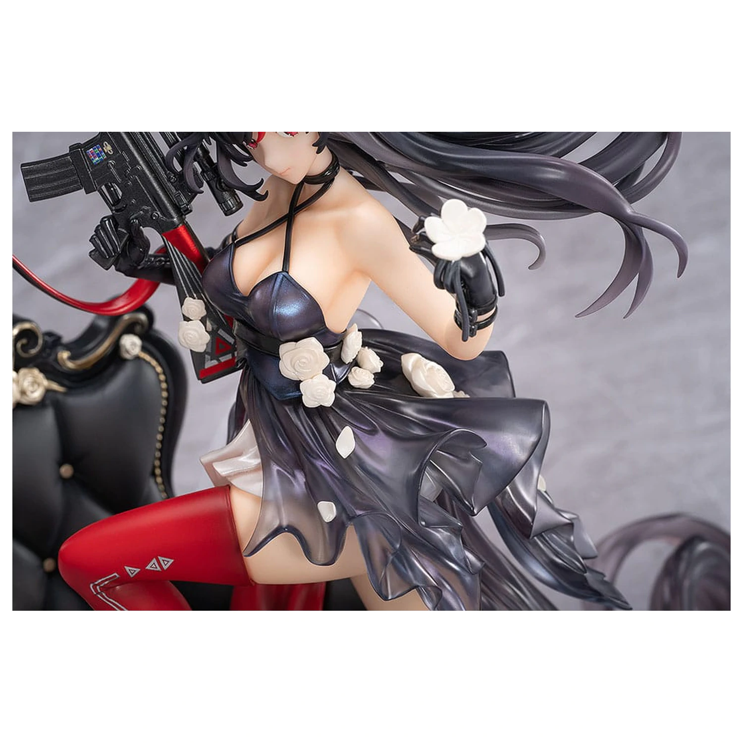 Knives Out PVC Statue 1/7 Diane: Banquet Dance Ver. 29 cm  product photo