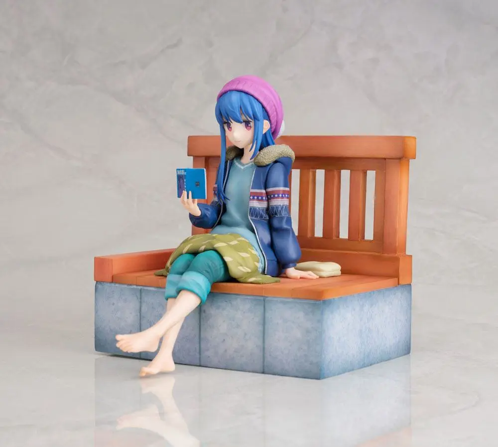 Laid-Back Camp PVC Statue 1/7 Rin Shima Footbath Ver. 17 cm product photo