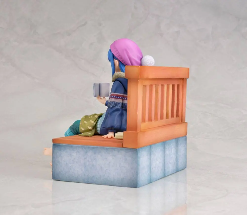 Laid-Back Camp PVC Statue 1/7 Rin Shima Footbath Ver. 17 cm product photo