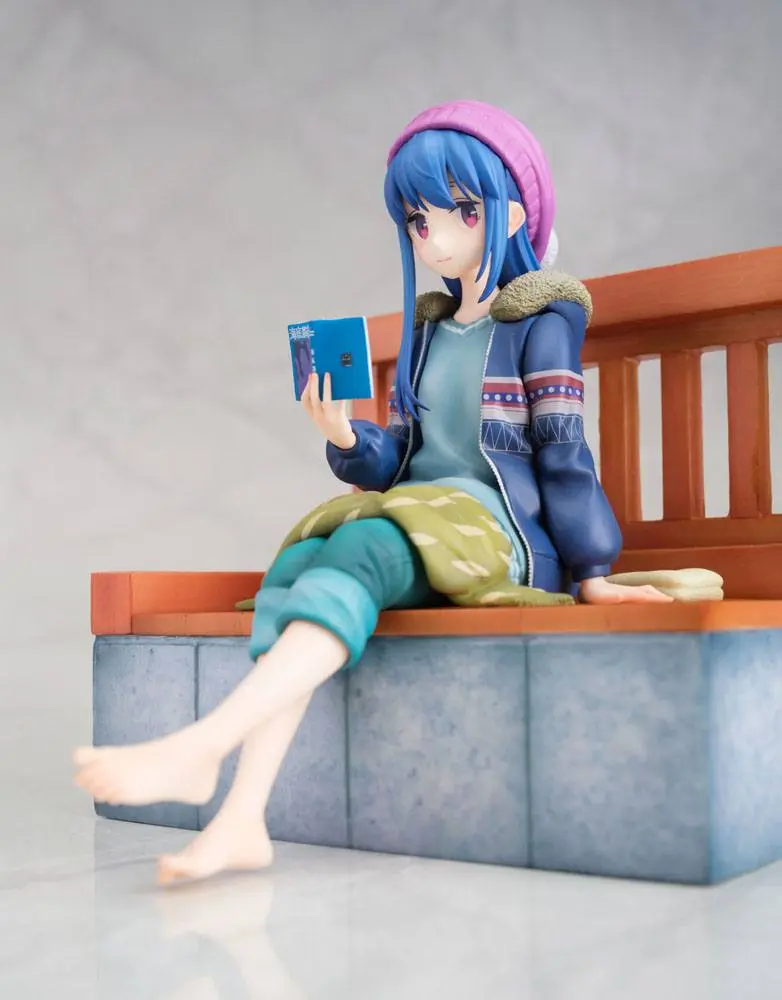 Laid-Back Camp PVC Statue 1/7 Rin Shima Footbath Ver. 17 cm product photo