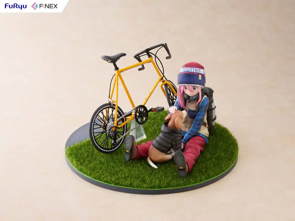 Laid Back Camp F:NEX PVC Statue 1/7 Nadeshiko Kagamihara 13 cm termékfotó