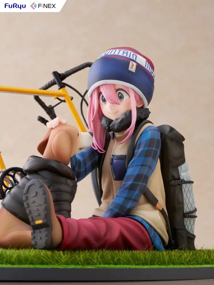 Laid Back Camp F:NEX PVC Statue 1/7 Nadeshiko Kagamihara 13 cm termékfotó