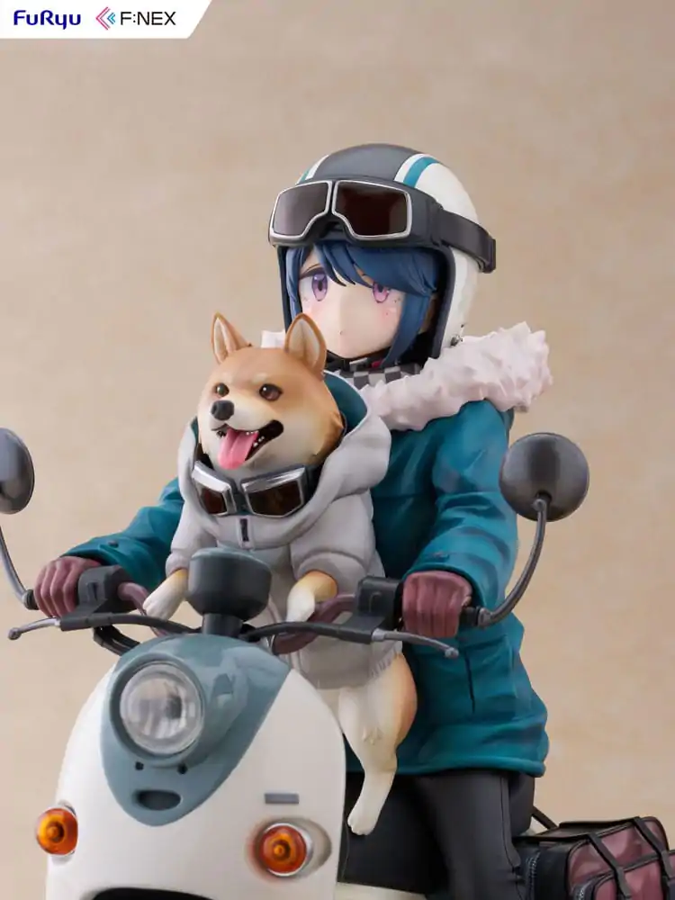 Laid Back Camp F:NEX PVC Statue 1/7 Rin Shima 20 cm termékfotó