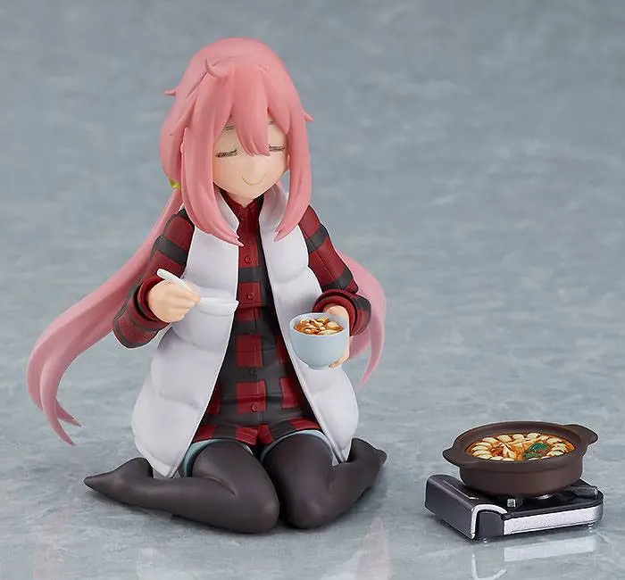 Laid-Back Camp Figma Action Figure Nadeshiko Kagamihara DX Edition 13 cm product photo