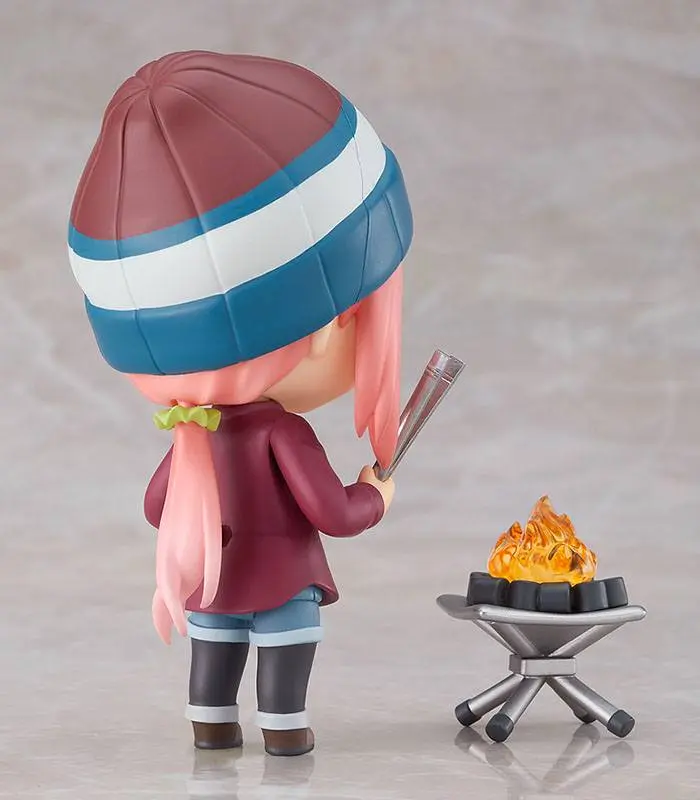 Laid-Back Camp Action Figure Nadeshiko Kagamihara: Solo Camp Ver. DX Edition 10 cm product photo