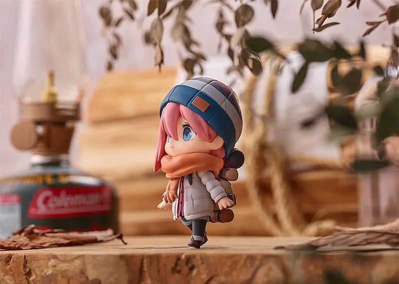 Laid-Back Camp Action Figure Nadeshiko Kagamihara: Solo Camp Ver. DX Edition 10 cm product photo