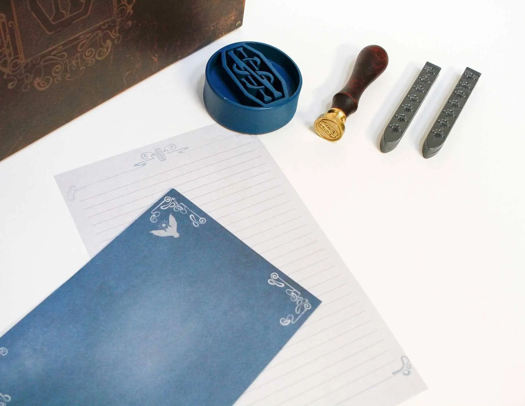 Fantastic Beasts Deluxe Stationery Set Newt Scamander product photo