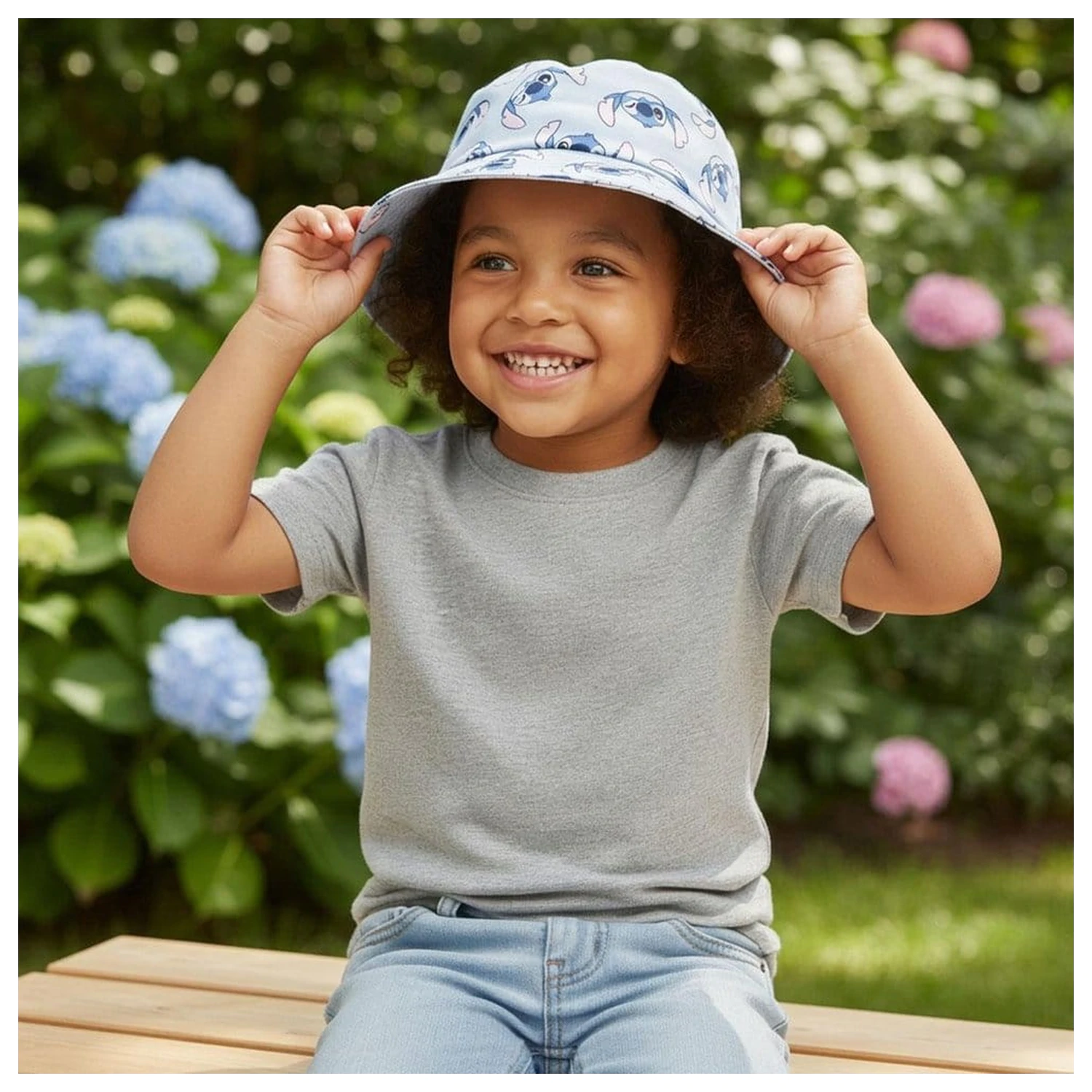 Lilo & Stitch Bucket Hat Stitch B 52 cm product photo