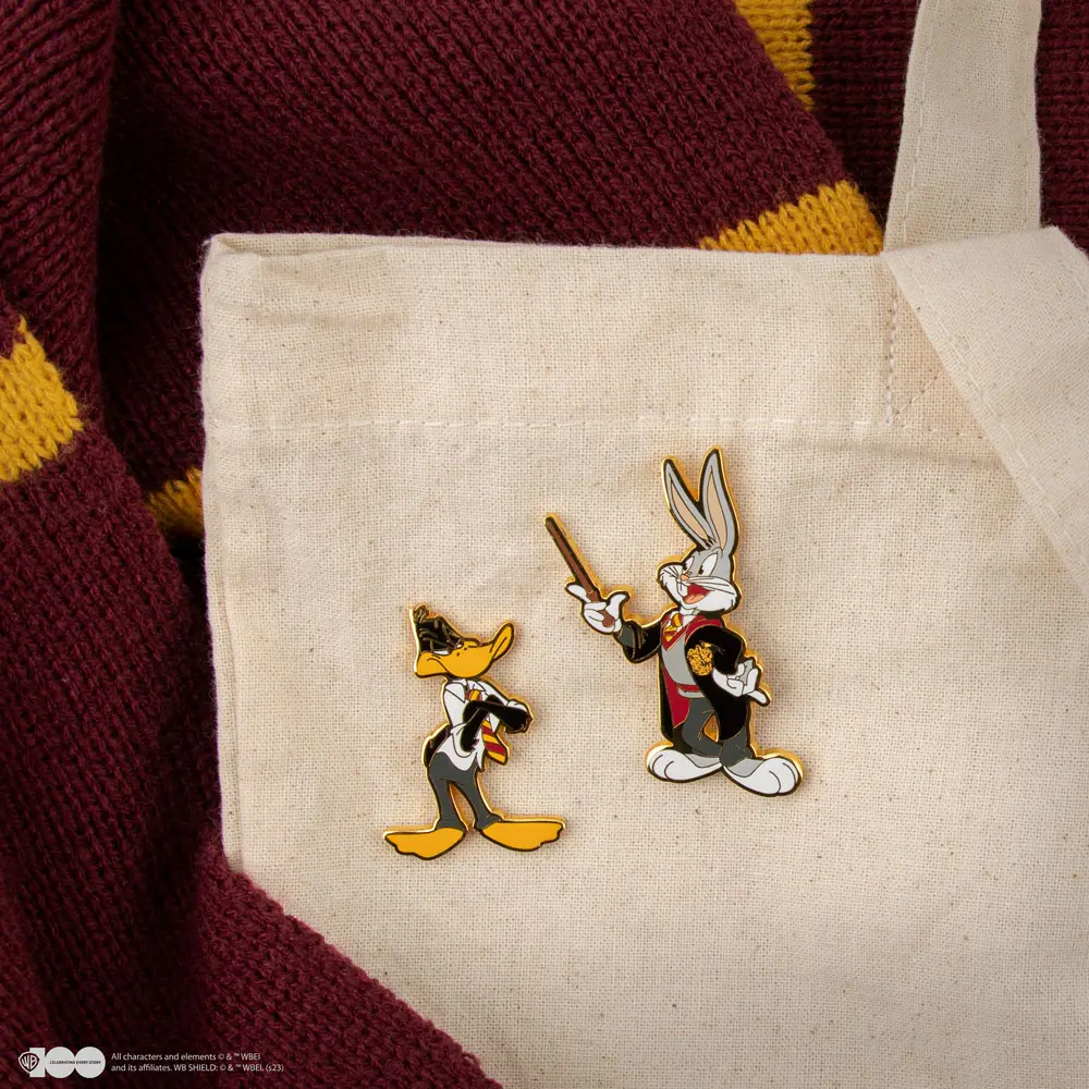 Looney Tunes Pins 2-Pack Bugs Bunny &amp; Daffy Duck at Hogwarts product photo