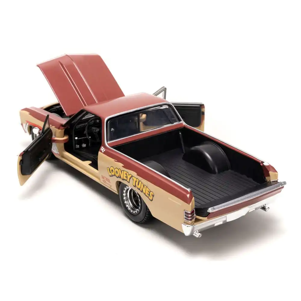 Looney Tunes Diecast Model 1/24 Chevy El Camino product photo