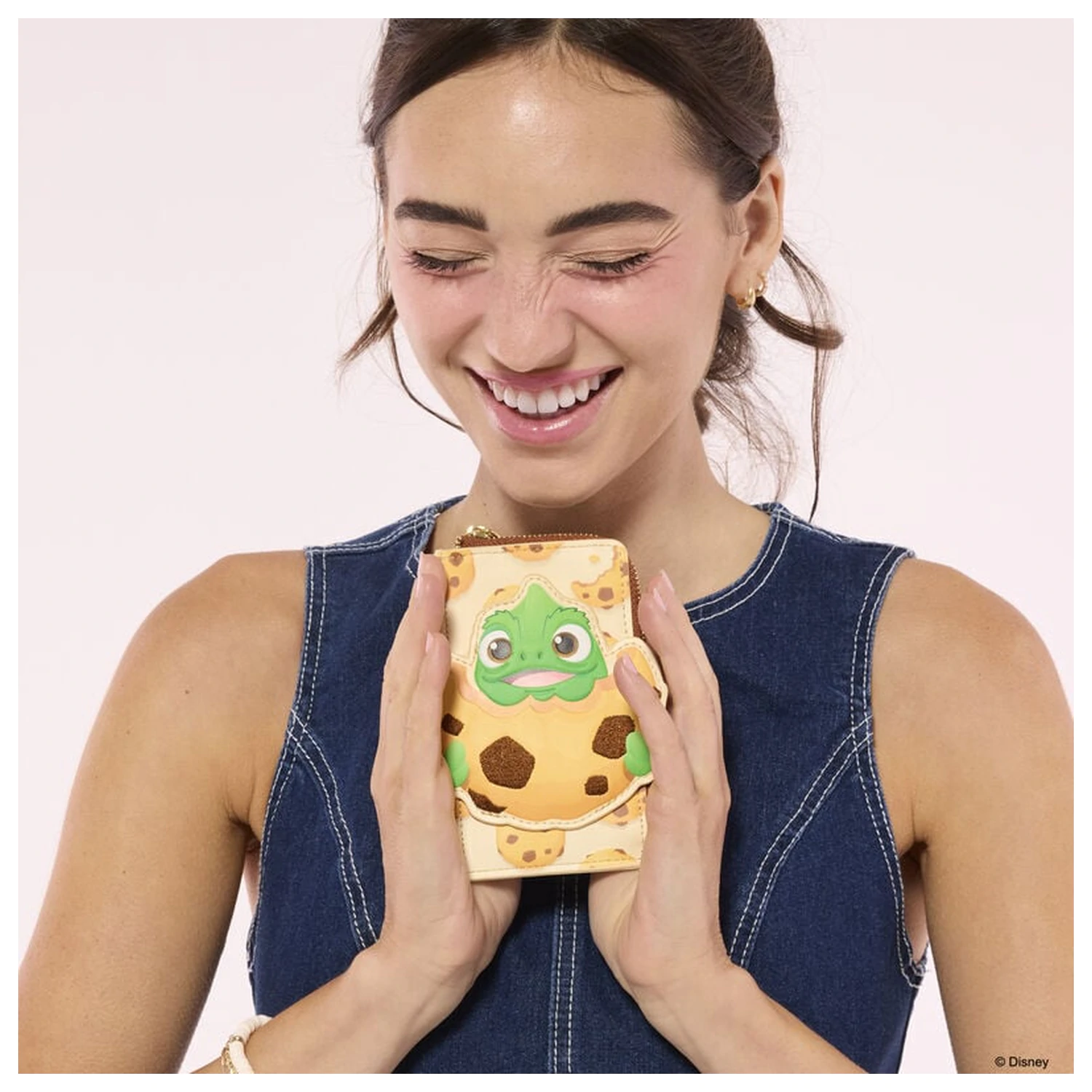 Loungefly Disney Tangled Rapunzel Pascal Card holder product photo