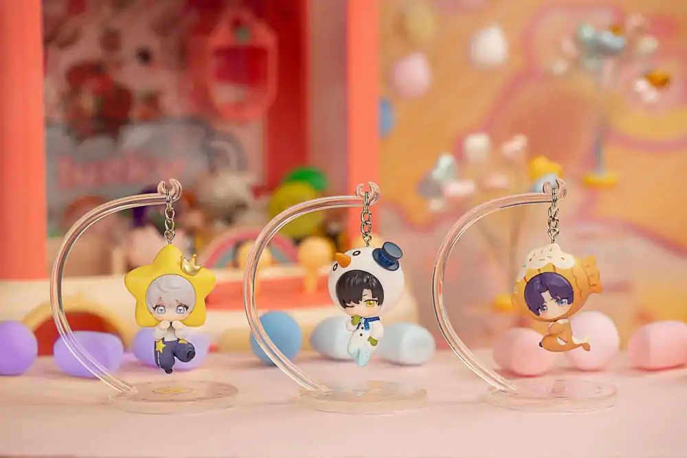 Love and Deepspace The Heart Swaying ChiBi Figure Zayne 5 cm product photo