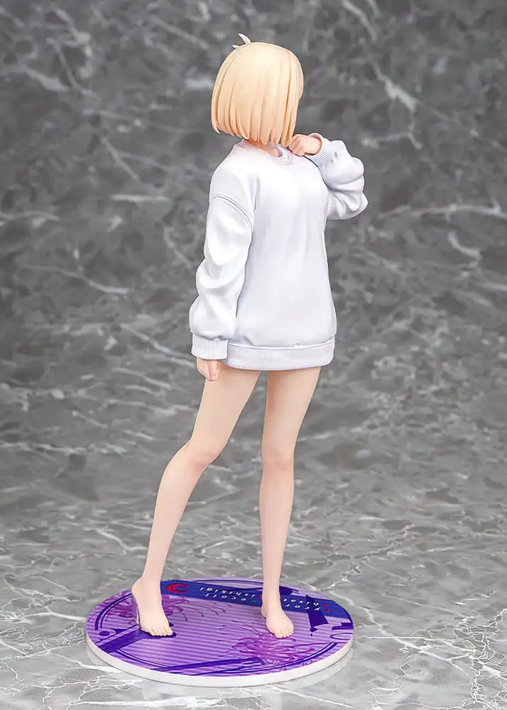 Lycoris Recoil PVC Statue 1/7 Chisato Nishikigi: Oversized Sweatshirt Ver. 25 cm product photo