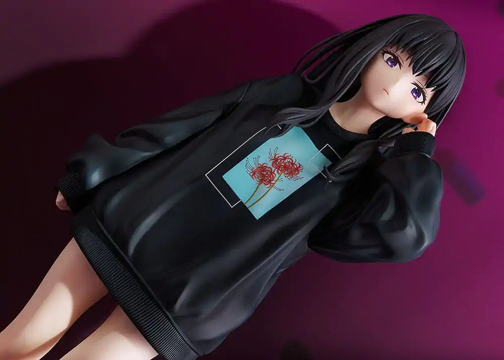 Lycoris Recoil PVC Statue 1/7 Takina Inoue: Oversized Sweatshirt Ver. 25 cm product photo
