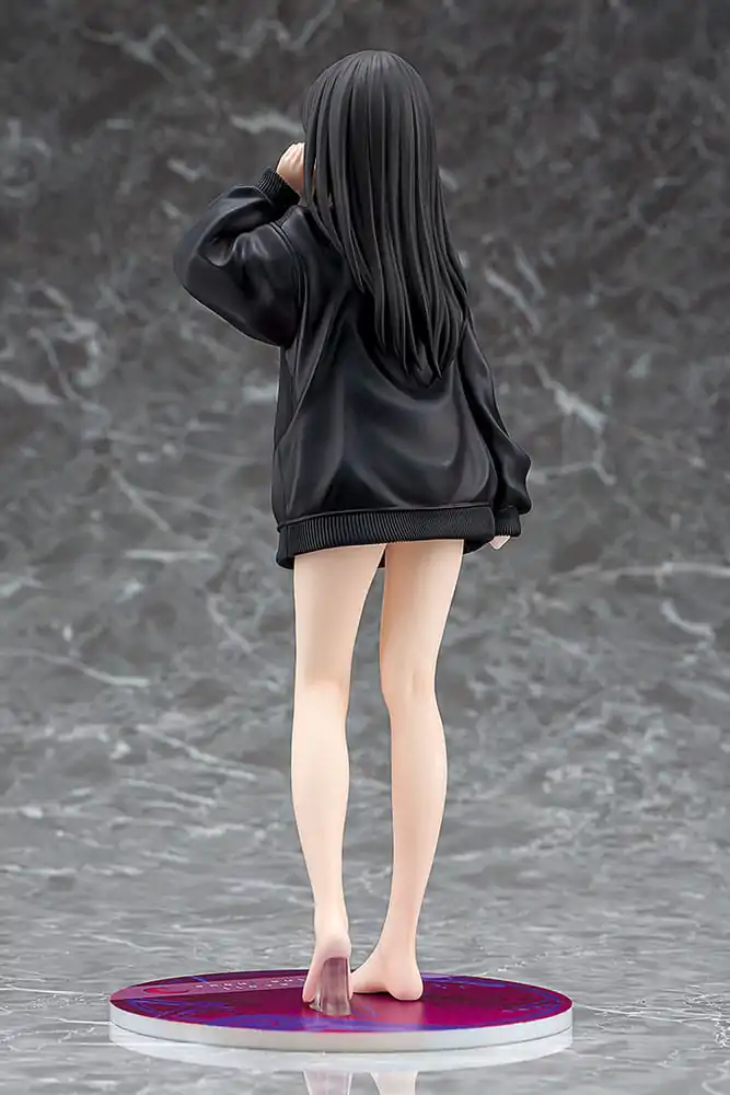 Lycoris Recoil PVC Statue 1/7 Takina Inoue: Oversized Sweatshirt Ver. 25 cm product photo