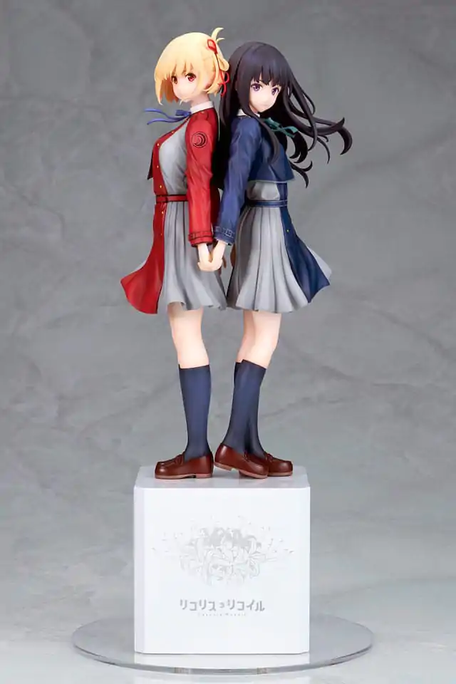 Lycoris Recoil PVC Statue 1/8 Chisato Nishikigi & Takina Inoue 30 cm product photo