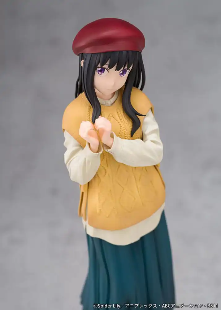 Lycoris Recoil PVC Statue 1/7 Takina Inoue Winter Ver. 23 cm              product photo
