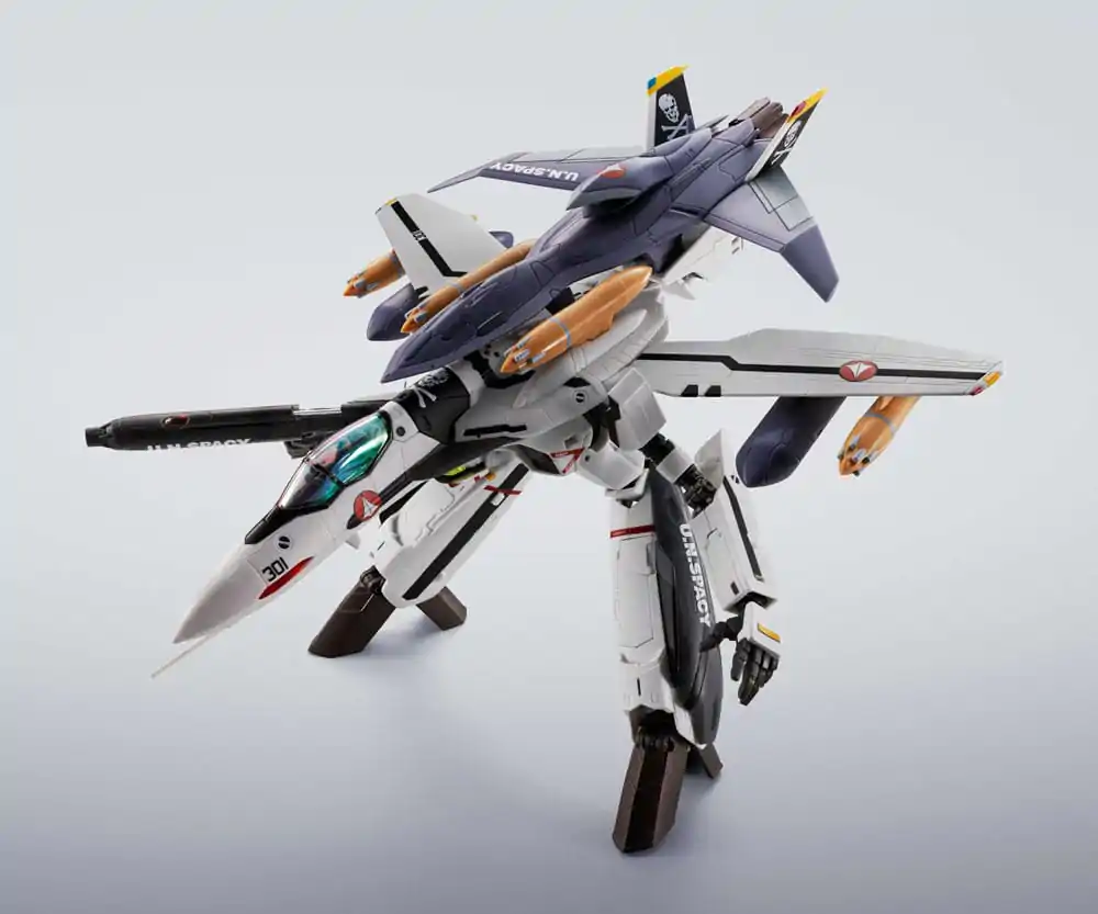 Macross 7 Hi-Metal R Action Figure VF-0S Phoenix (Roy Focker Use) & QF-2200D-B Ghost Set 14 cm   product photo