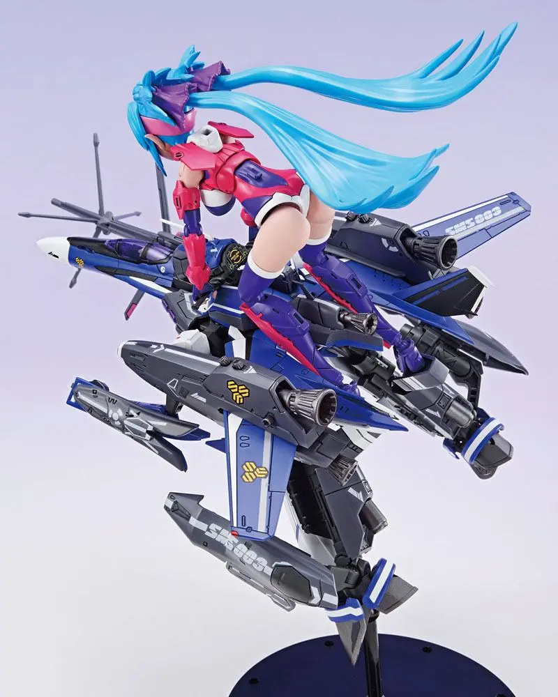 Macross Frontier V.F.G. Action Figure VF-25G Super Messiah Kuran Kuran 21 cm product photo