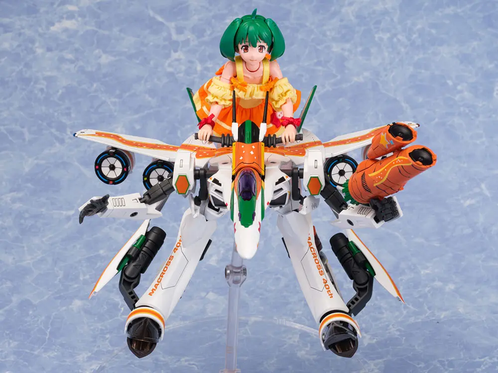 Macross Frontier Plastic Model Kit VF-25F Messiah Ranka Lee Macross 40th Anniversary 22 cm product photo