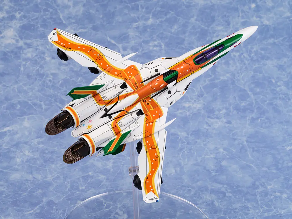 Macross Frontier Plastic Model Kit VF-25F Messiah Ranka Lee Macross 40th Anniversary 22 cm product photo