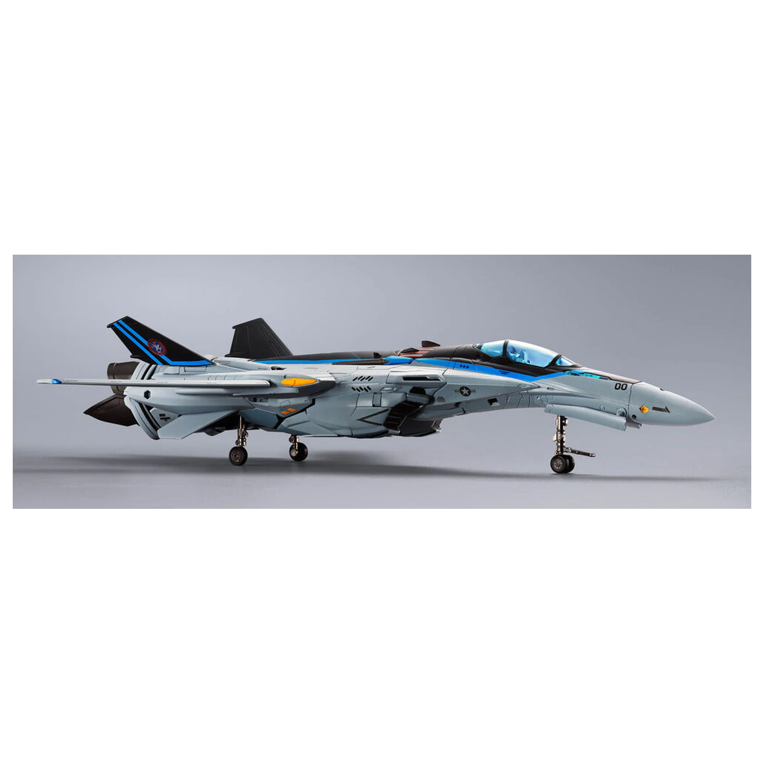 Macross VF-25 Messiah Valkyrie Top Gun Maverick Ver. figure 25cm product photo