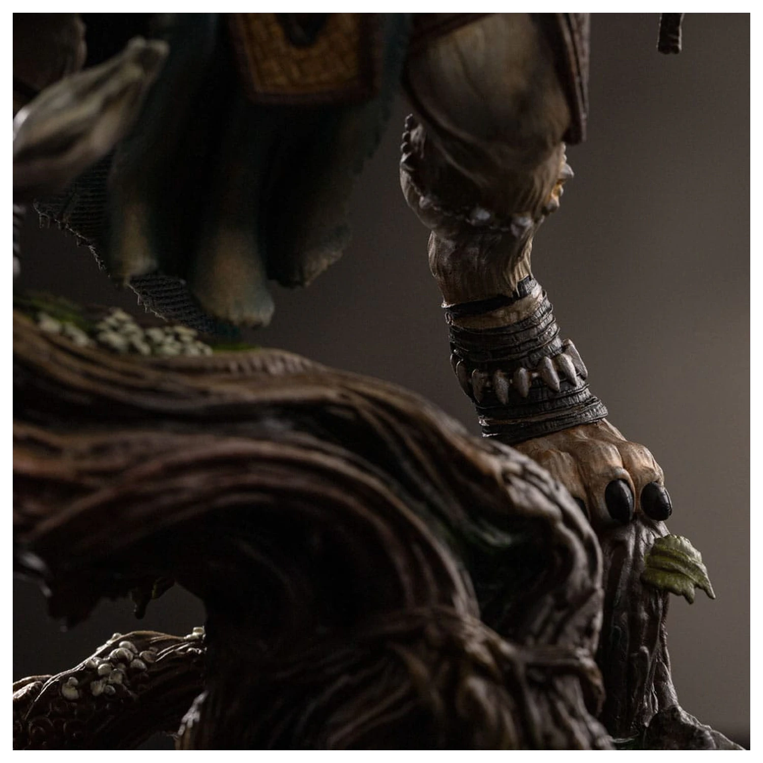 Magic The Gathering Art Scale Statue 1/10 Ajani Goldmane 26 cm product photo