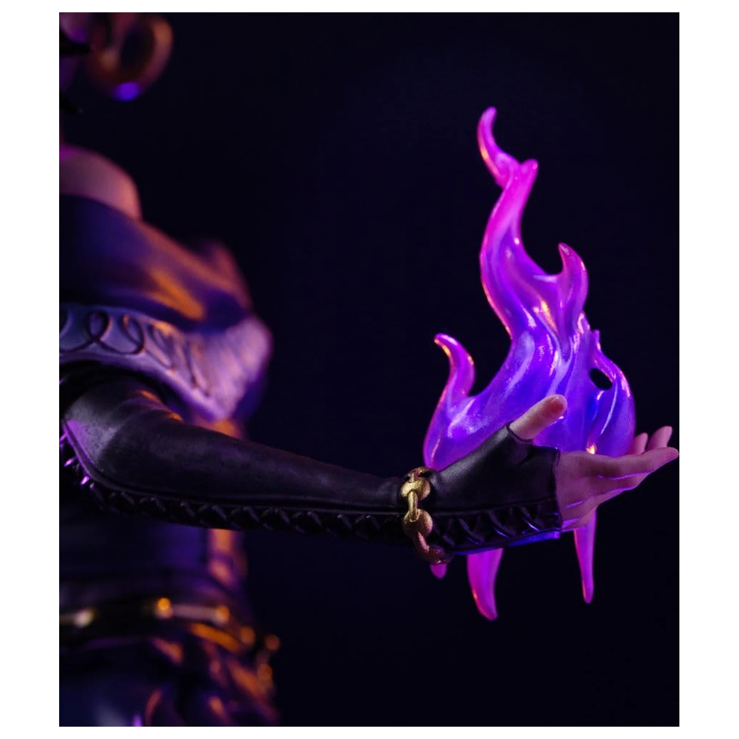 Magic: The Gathering Deluxe Art Scale Statue 1/10 Liliana Vess 31 cm product photo