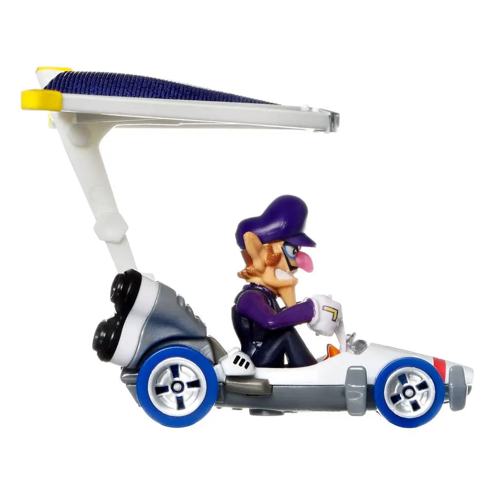 Mario Kart Hot Wheels Diecast Vehicle 3-Pack 1/64 Yoshi, Waluigi, Mario product photo