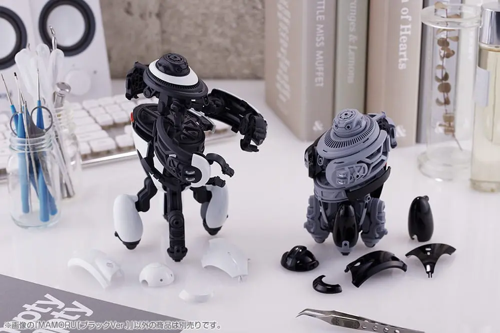 Maruttoys Plastic Model Kit 1/12 Mamoru (Black Version) 14 cm product photo