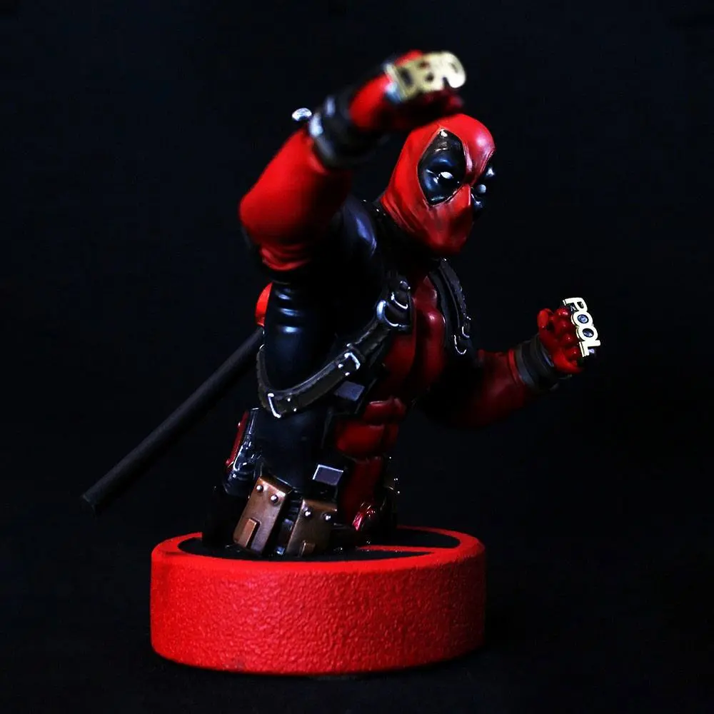 Marvel Bust 1/6 Deadpool 16 cm termékfotó