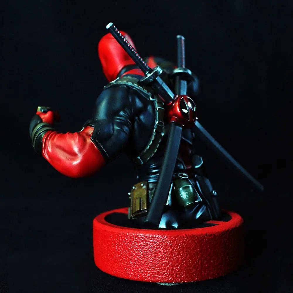 Marvel Bust 1/6 Deadpool 16 cm termékfotó