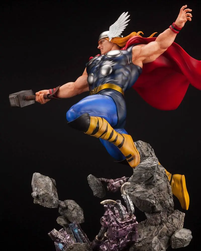 Marvel Avengers Fine Art Statue 1/6 Thor 44 cm product photo