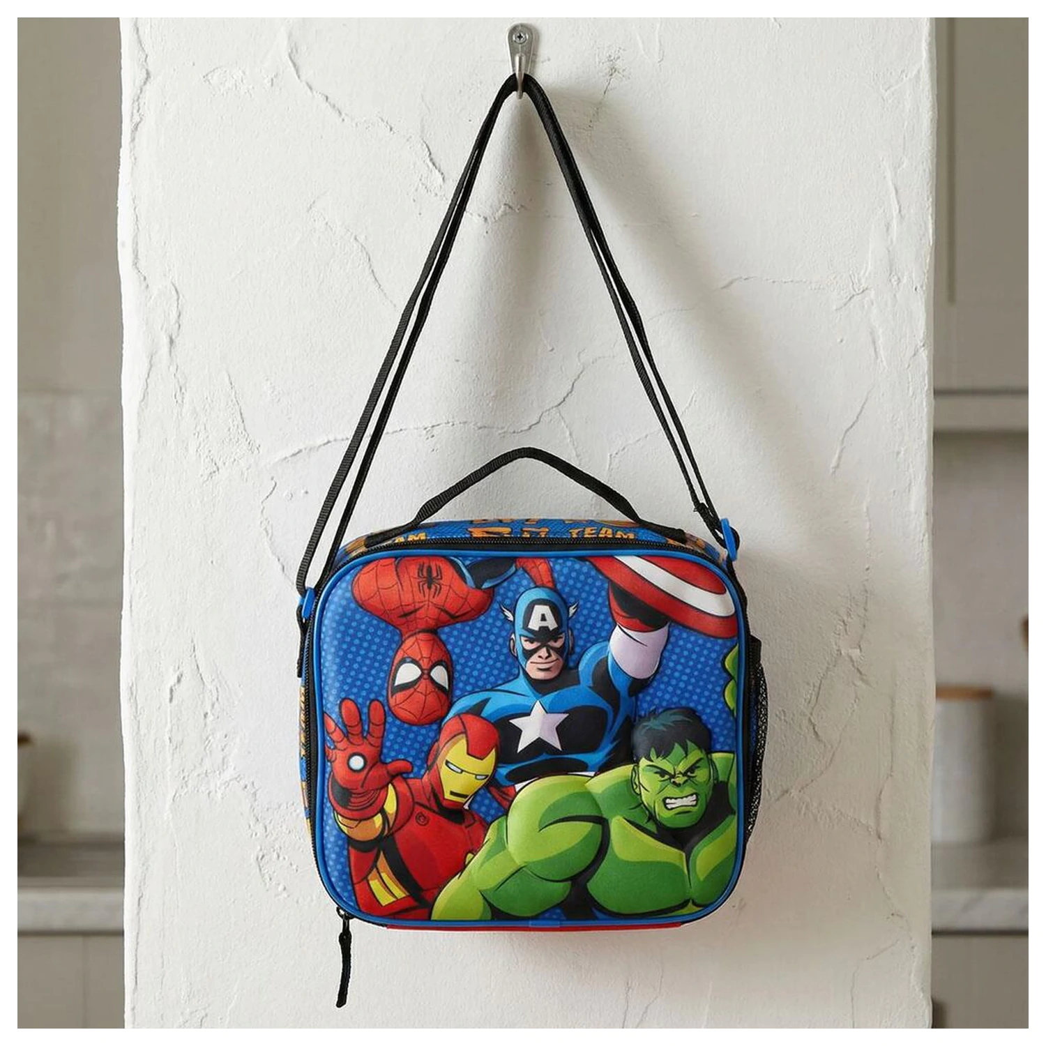 Marvel Avengers 3D lunch bag product photo
