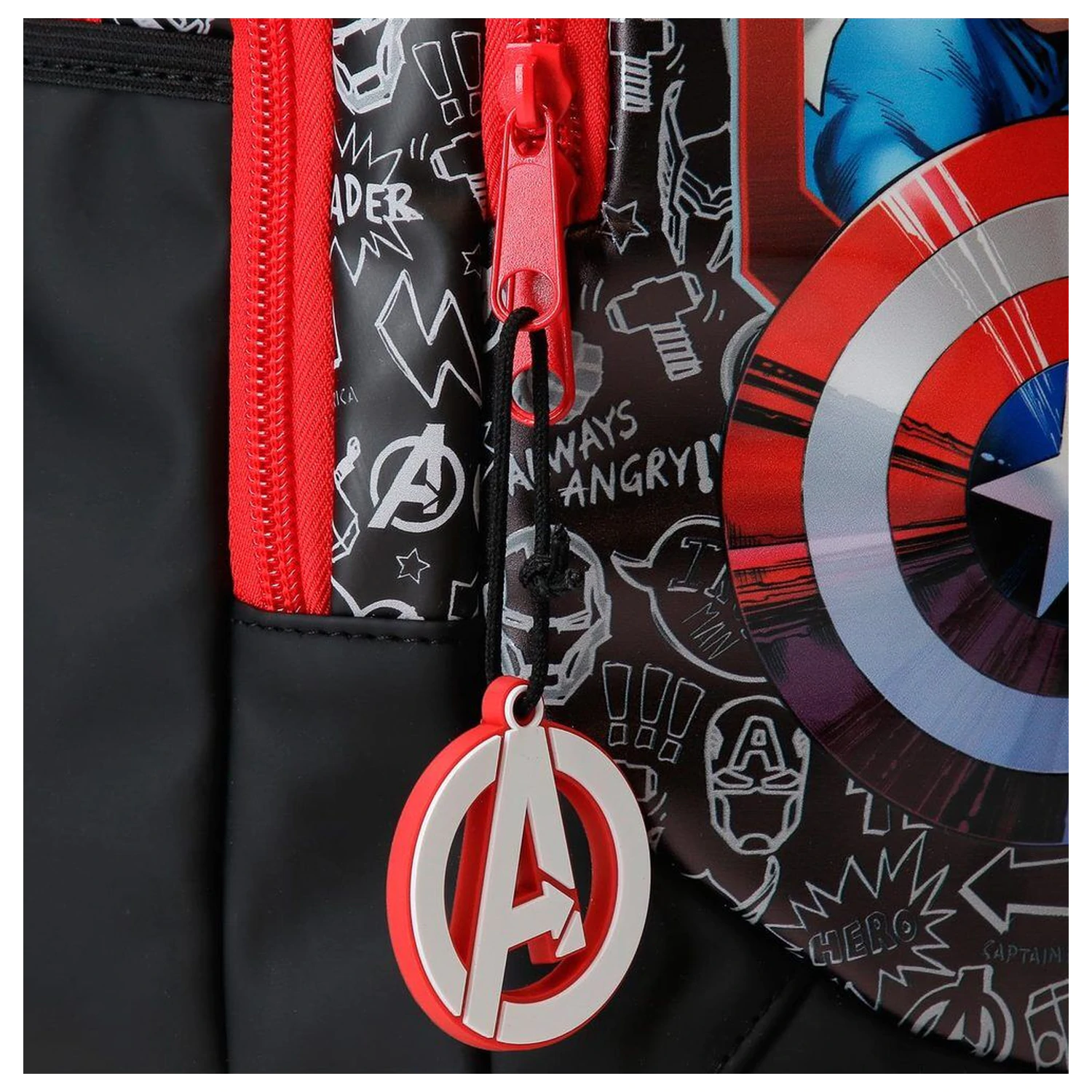 Marvel Avengers Team vanity case product photo