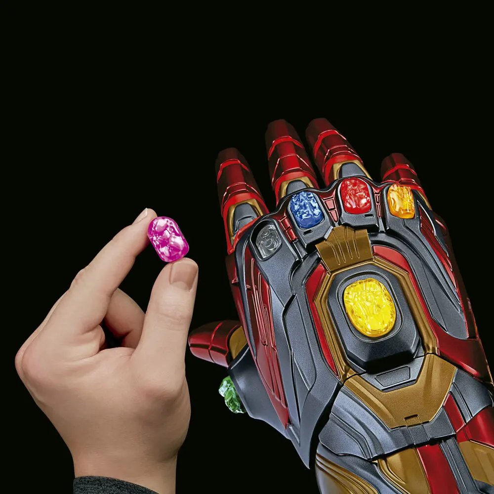 Marvel Legends Series Electronic Iron Man Nano Gauntlet termékfotó