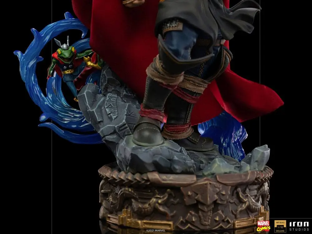 Marvel Comics Deluxe Art Scale Statue 1/10 Thor Unleashed 28 cm product photo