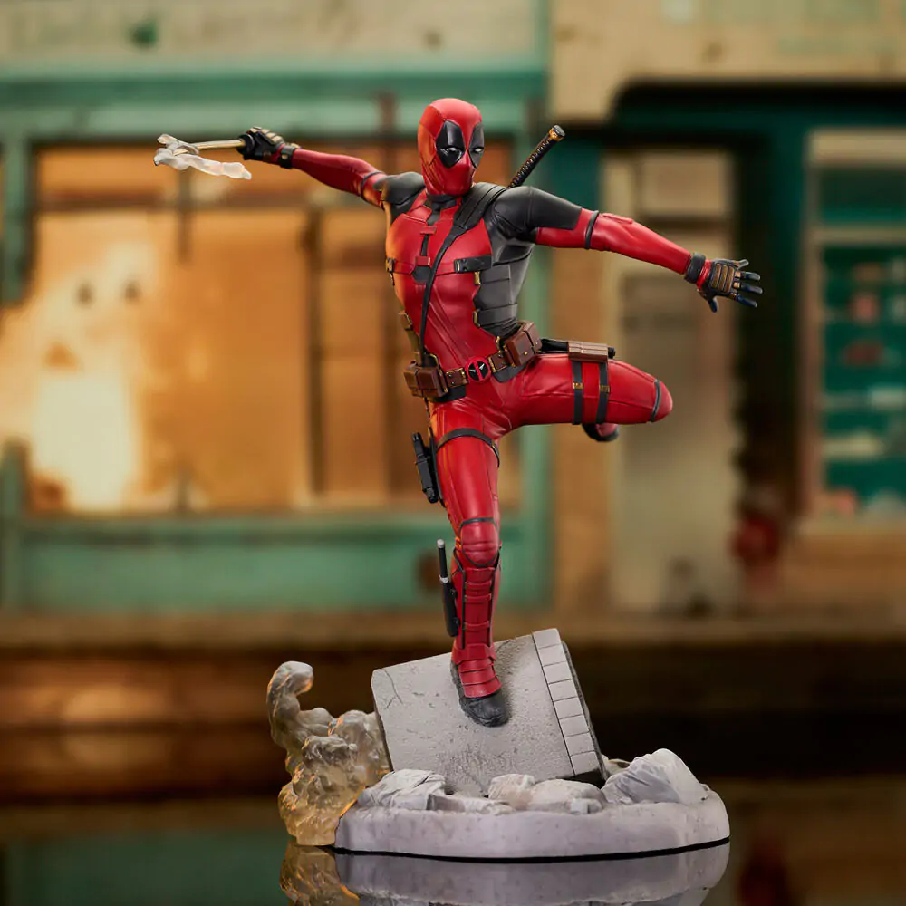 Marvel Deadpool & Wolverine Deadpool figure 25cm termékfotó