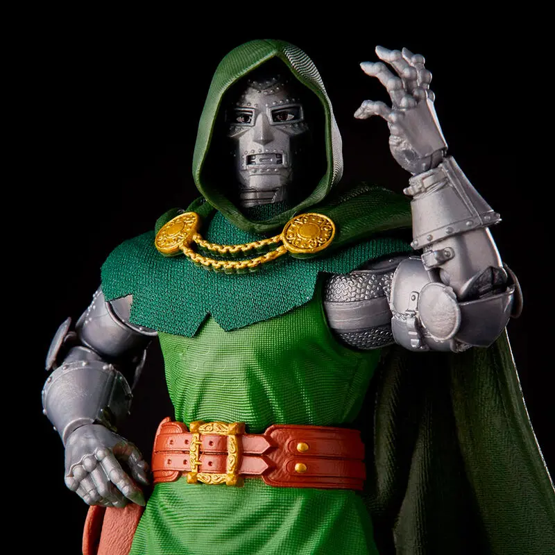 Marvel Fantastic Four Dr. Doom figure 15cm product photo