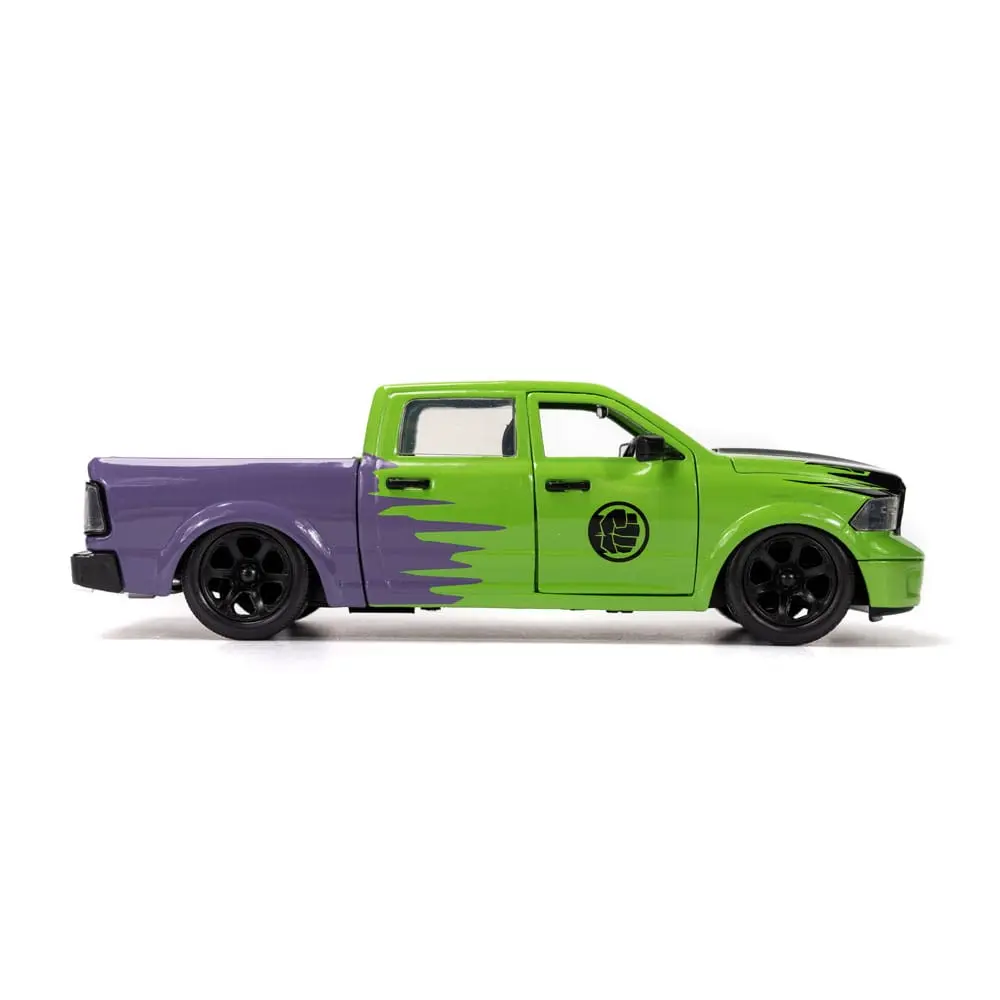Marvel Hollywood Rides Diecast Model 1/24 2014 Ram 1500 with Hulk Figur product photo